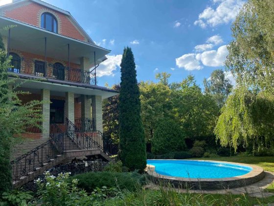 Продаж дома з басейном с. Горенка -10 км від Києва. Без комісіі!
