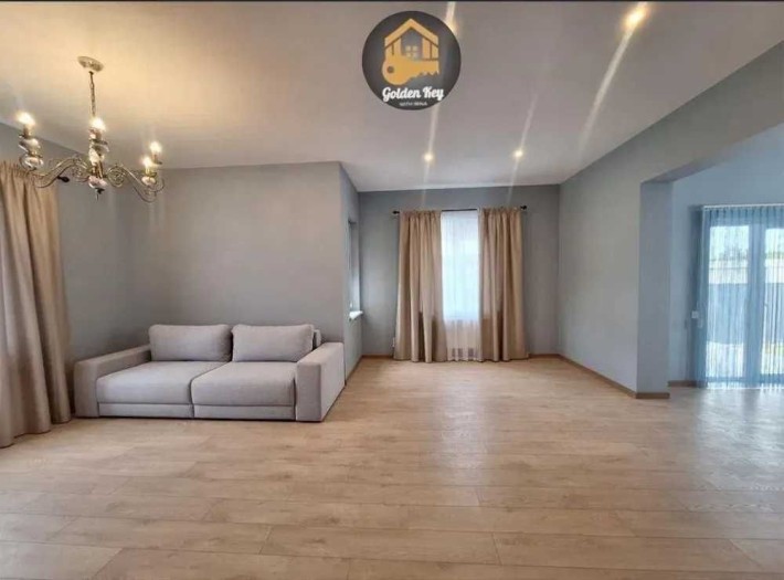 Продам Просторий Мебльований Будинок 220м2, 10соток , с. Гора , 10км - фото 1