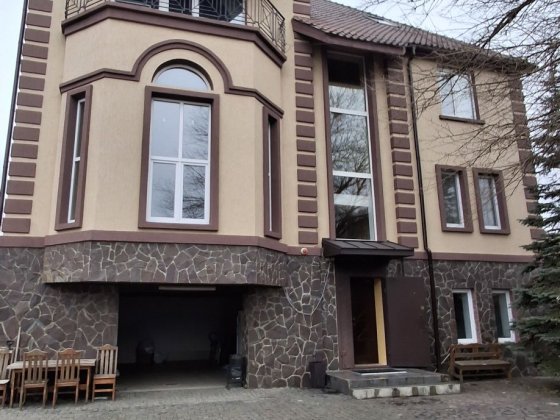 Продам будинок  у котеджному містечку с.Дмитрівка