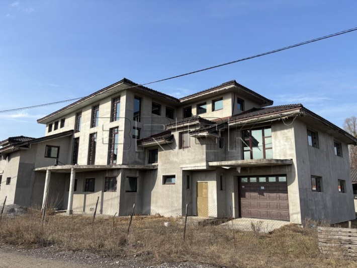 Продаж ТОП Будиноку 800 м2 Княжичі Енергонезалежний - фото 1