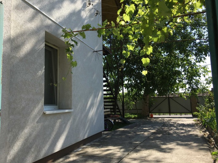 Будинок 80 м², 3 окремі квартири + лазня, Круглик - фото 1