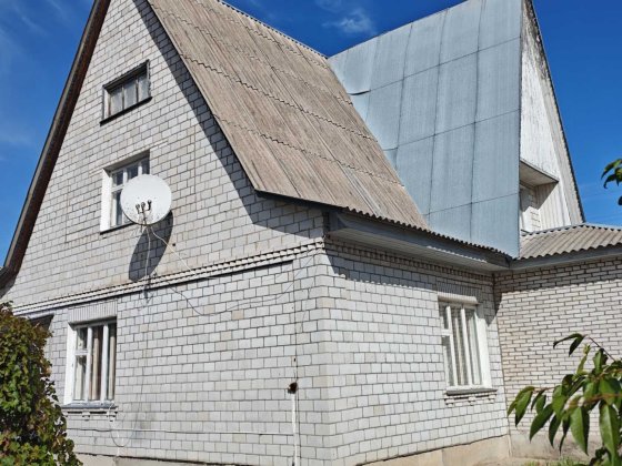 Продам будинок в селі Лютіж, Вишгородського р-ну. З власним виходом в ліс. Ділянка 15,5 сот. Без ком Лютеж