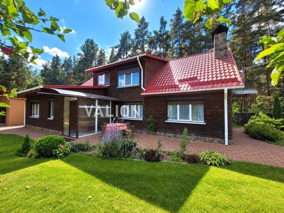 Продам двоповерховий будинок на 22 сотках в с. Малютянка Фастівського р-ну. Без %