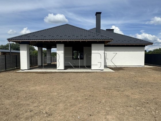 Продаж будинок Малютянка 161м 1-поверховий 9 соток Малютянка