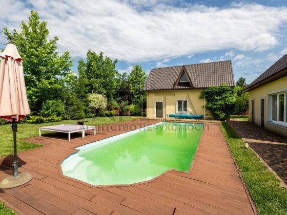 Продаж сучасного будинку  350м2, ділянка 16 соток Фастівський район, с. Мархалівка лише 15 км до мет