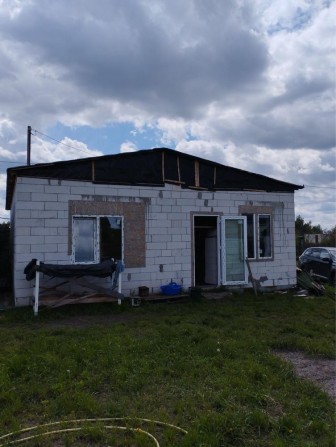 Продаж ділянки 5.6 сот. з недобуд.будиночком та модульним будиночком с. Мощун - фото 1