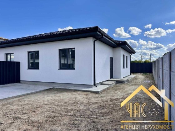 Продаж сучасного дуплексу в с. Нове Новое