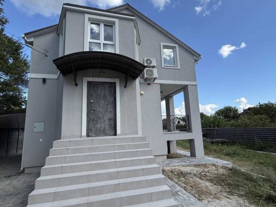 Продаж будинку 191 м², ділянка 5 соток цоколь, генератор