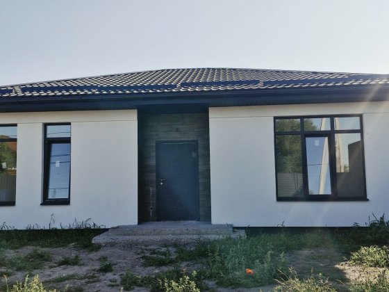 Будинок в закритому КМ, поруч ліс Михайловка-Рубежовка