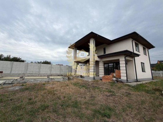Продається будинок у с. Осещина.Поруч річка Десна, Київське море, ліс