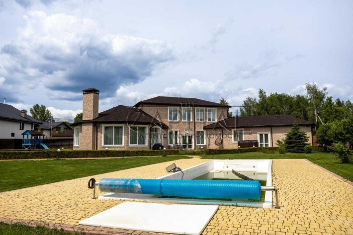 Продаж / Будинок / 410 м2 / Осещина / вул. Центральна, 255 - фото 1