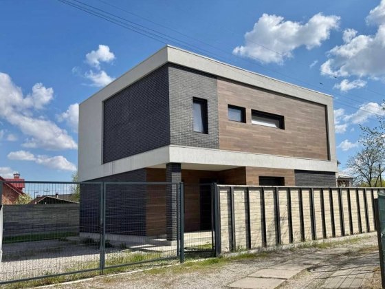 Продаж будинку в с. Плюти, Обухівський район!