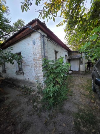 Продається половина приватного будинку із земельною ділянкою - фото 1