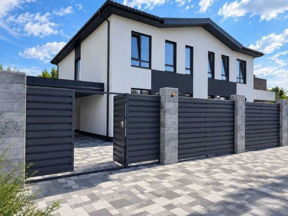 Продаж сучасного двоповерхового дуплексу 150 м.кв. на ділянці 5 соток. Без % Счастливое
