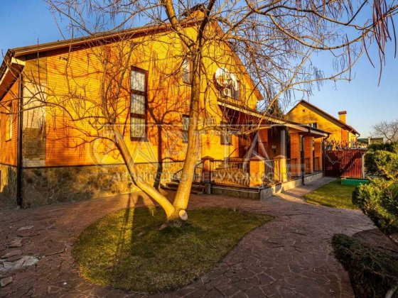 Продається розкішний будинок у селі Тарасівка, Київська область Тарасовка