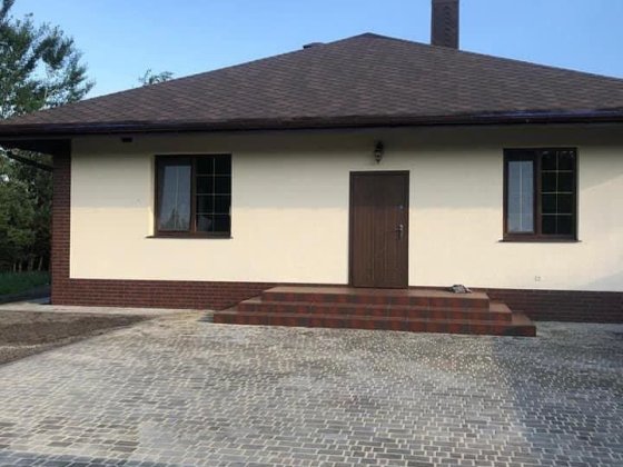 Продаж нового будинку повністью буде готовий до кінця вересня,зараз йде ремонт. Хотяновка