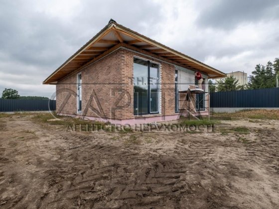 ПРОДАЖ будинків під чистову з ділянками 5 соток закрите містечко всі комунікації ГАЗ заведений РОЗТЕ