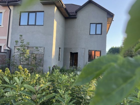 Продам обмін на квартиру Дуплекс Білогородка Шевченкове 5 соток