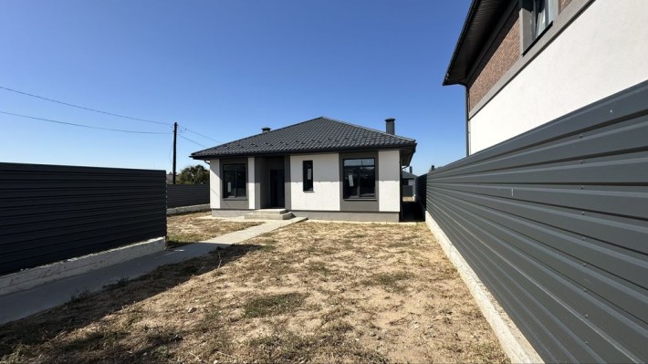 Продаж одноповерхового будинку 100 м² на 5 сотках / усі комунікації - фото 1