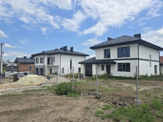 Будинок у Сокільниках з просторою ділянкою! Сокольники