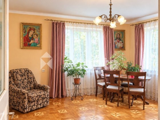 Ексклюзивна пропозиція! Просторий будинок із великою кутовою ділянкою в Солонці Солонка