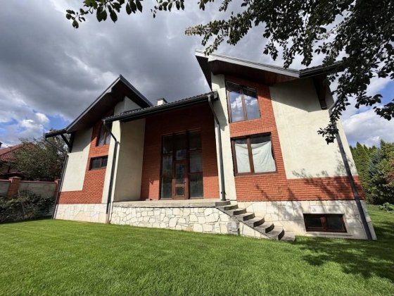 Продаж 5 кімнатного будинку у Винниках | будинок Винники | 6 соток землі | престижний будинок центр  Винники