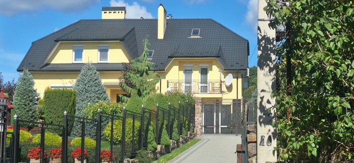 Продаж будинку з басейном і сауною  488м² - фото 1