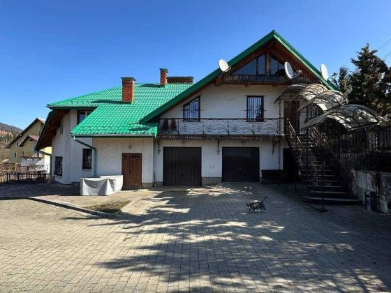 Продаж будинку | Інвестиція в Карпатах | 3 будинки 852 м² | 0,37 га | Славське | GORO | Земля у Слав Славское