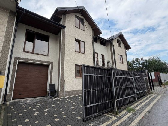 Продаж будинку (котедж) в Рясне-Руська Рясное-Русское
