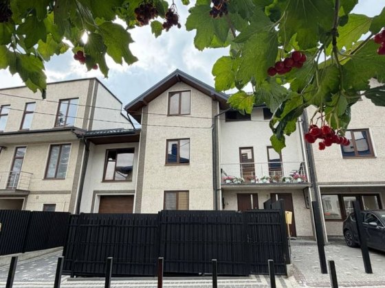 Продаж котеджу з ремонтом в Рясне-Руське/обжитий район /Без комісії Рясное-Русское