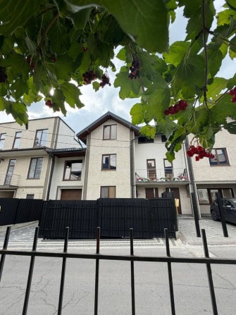 Продаж котеджу з ремонтом в Рясне-Руське/обжитий район /Без комісії - фото 1