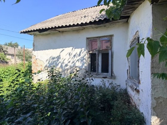 Будинок під реконструкцію. 8 сот. Землі