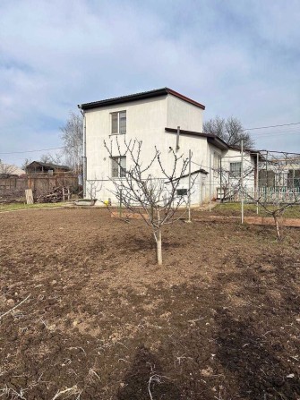 Капітальний будинок з автономним газовим опаленням в Великодолинському - фото 1