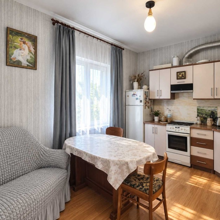 Продам капитальный дом в с. Нерубайское р-н Нати. - фото 1