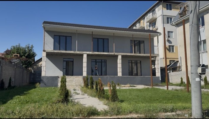 Продам частный дом  из монолита /2  этажа/ Подвал/Червоный /Хутор/ 280 кв м/ - фото 1