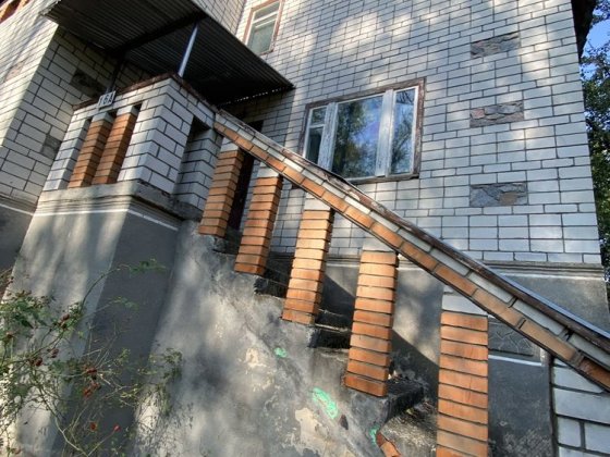 Будинок біля річки в м.Кобеляки Кобеляки
