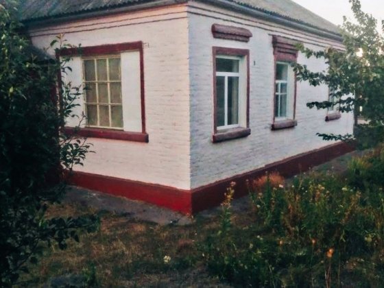 Цегляний будинок в місті Гребінка Лубенського району Полтавська обл. Гребенка