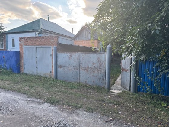 Продам будинок у затишному місці Тростянец