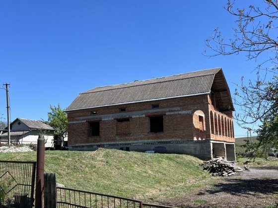 Продам будинок . Зборів