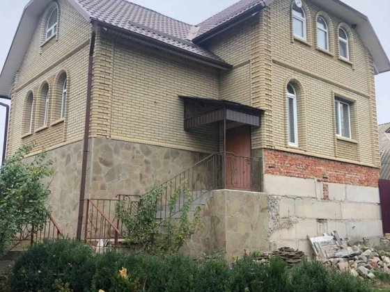 Продам добротный шикарный дом в Балаклее Балаклея