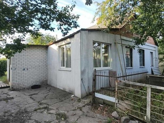 Продам будинок зі зручностями   в Коротичі Коротич