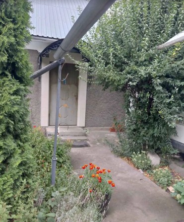 Затишний будинок, є комунікації, хороший житловий стан. Є власна ділянка 7сот. 46759 - фото 1