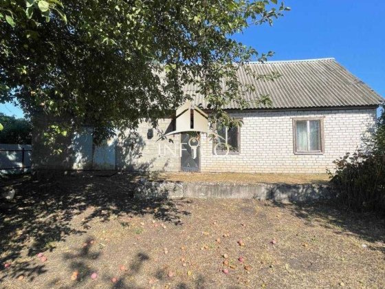 Продаж недобудови з гаражем в с.  Мошни Мошны