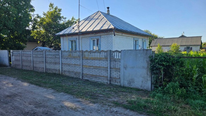 Будинок з ділянкою в м. Бахмач | Недорого - фото 1