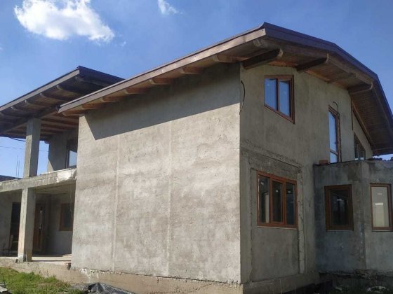 Продається сучасний 2-поверховий будинок 270 м² в «альпійському стилі» м. Новоселиця (7 хв до центру Новоселиця