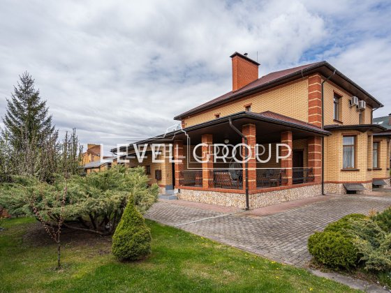Продаж преміального будинок 419 м2; біля озера в закритому КМ «Деснянський» | 6 спалень | Генератор.