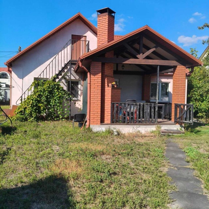Власний будинок у Києві біля лісу і метро! 100 м², 7 соток,  готовий до проживання! Газове опалення  - фото 1