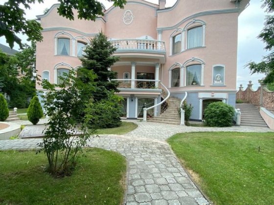 Елітний маєток в місті, вул. Вишгородська, Подільський район, 25 соток