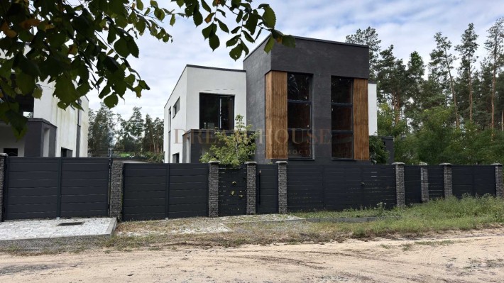 Продаж дуплекса в м.Буча, вул. Інтитутська - фото 1