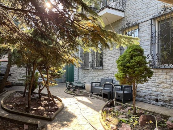 Продаж частини будинку, 165 кв м, 2 поверхи, Нивки.